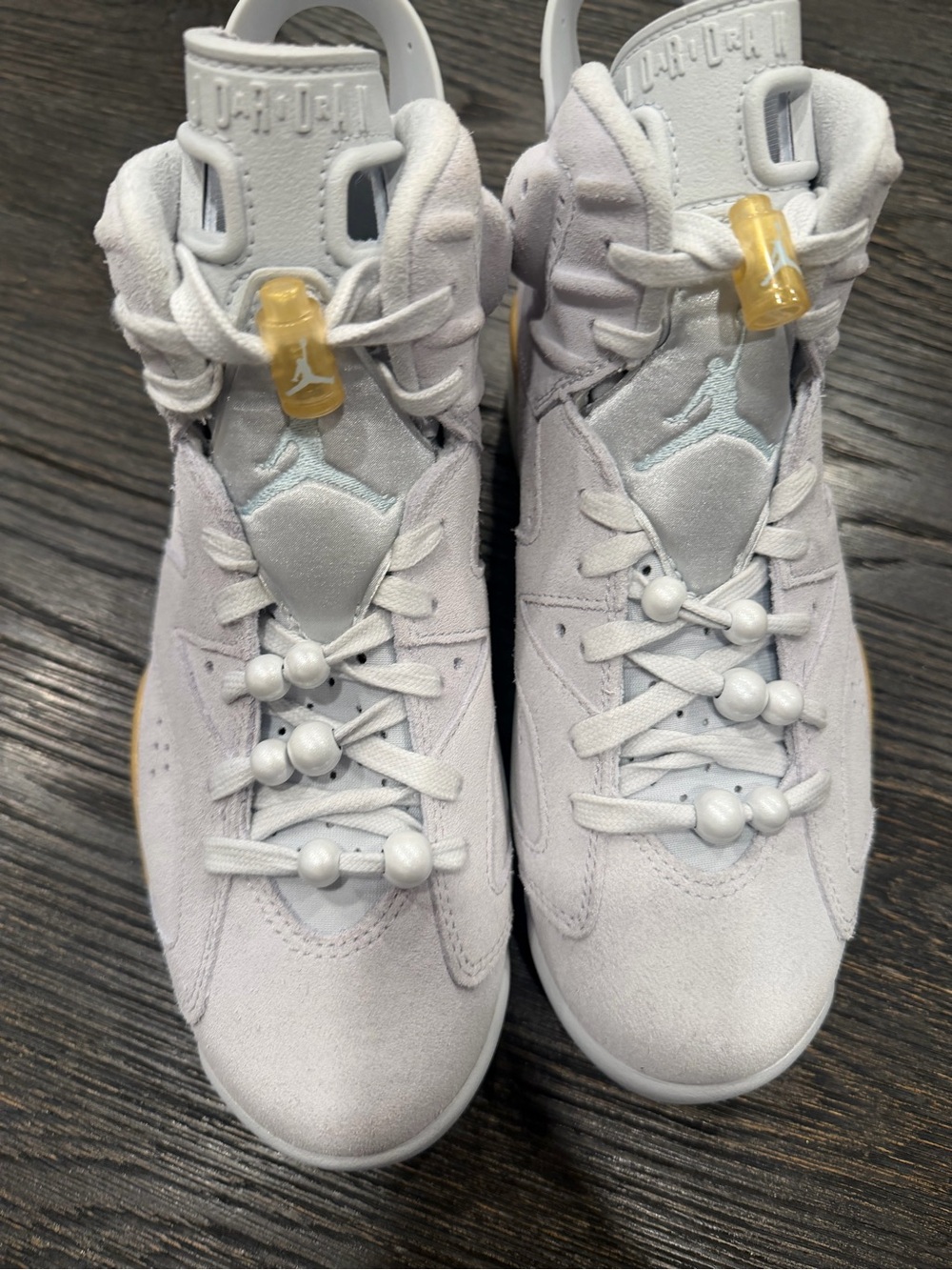 Women's Jordan 6 Retro "Pearl" Pure Platinum/Glacier Blue size 7.5 - Picture 5 of 12